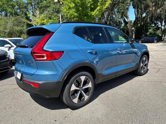 2025 Volvo XC40 Plus Dark Theme