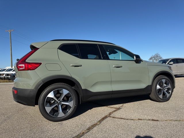 2025 Volvo XC40 Plus Dark Theme