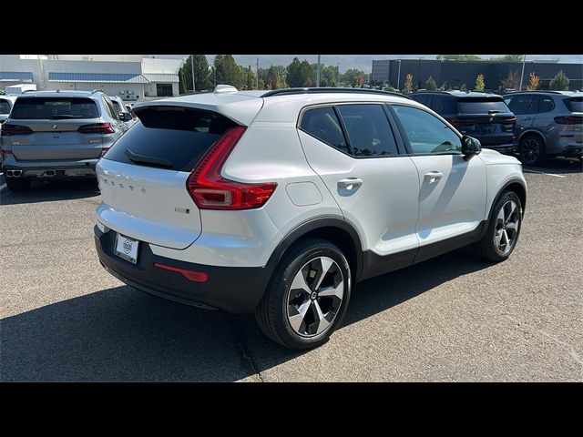 2025 Volvo XC40 Plus Dark Theme