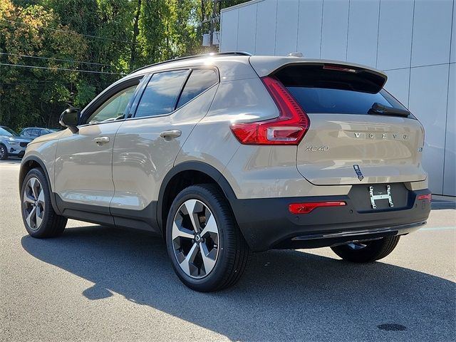 2025 Volvo XC40 Plus Dark Theme