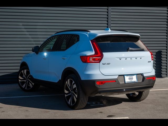 2025 Volvo XC40 Plus Dark Theme