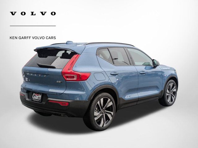 2025 Volvo XC40 Plus Dark Theme