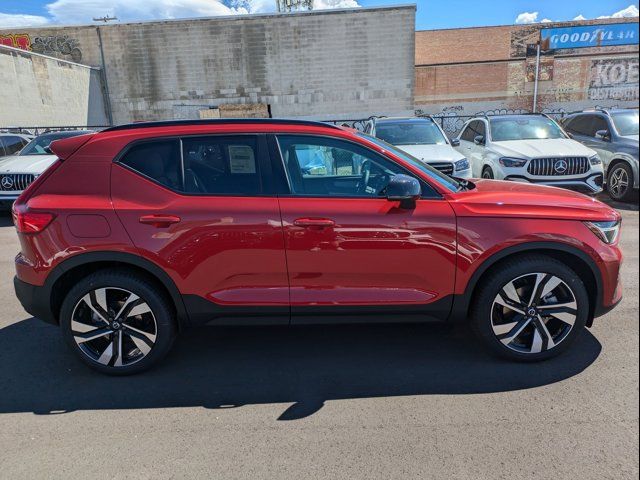 2025 Volvo XC40 Plus Dark Theme