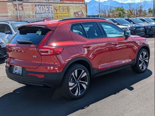 2025 Volvo XC40 Plus Dark Theme