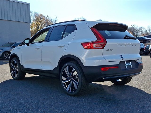 2025 Volvo XC40 Plus Dark Theme