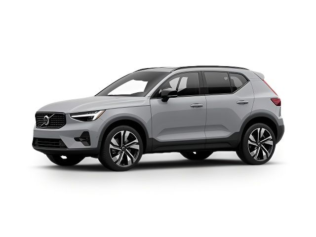 2025 Volvo XC40 Ultra Dark Theme