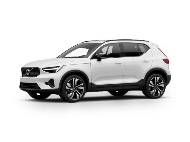 2025 Volvo XC40 Ultra Dark Theme