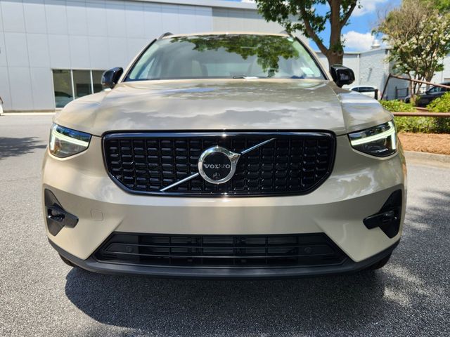 2025 Volvo XC40 Plus Dark Theme