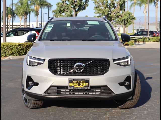 2025 Volvo XC40 Plus Dark Theme