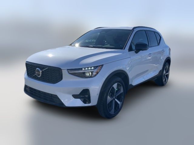 2025 Volvo XC40 Plus Dark Theme