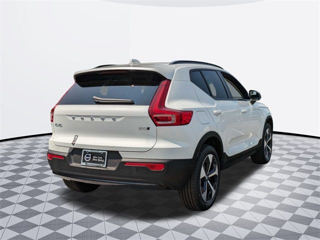 2025 Volvo XC40 Plus Dark Theme