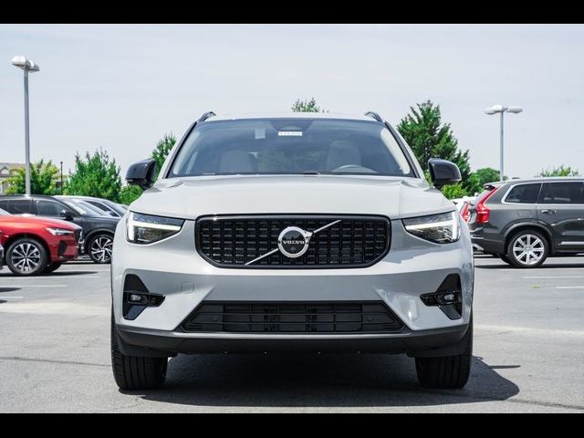 2025 Volvo XC40 Plus Dark Theme