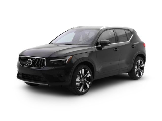 2025 Volvo XC40 Ultra Bright Theme