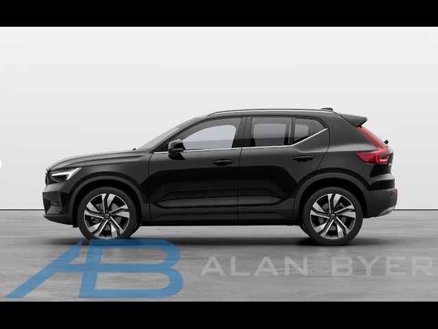 2025 Volvo XC40 Ultra Bright Theme