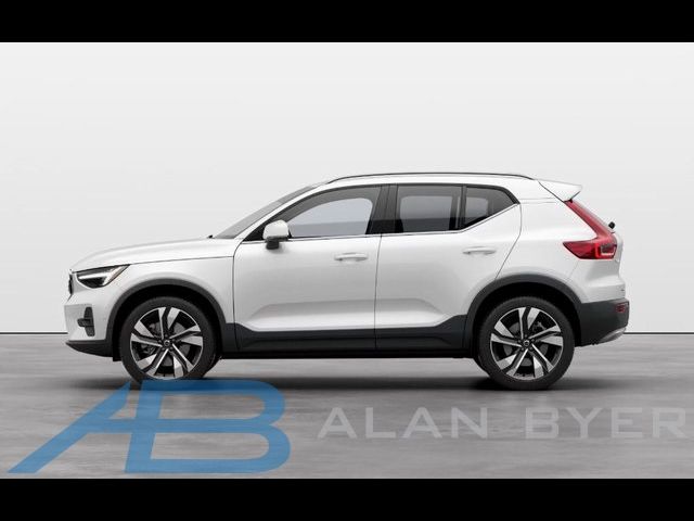 2025 Volvo XC40 Ultra Bright Theme