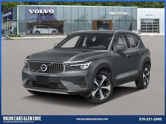 2025 Volvo XC40 Ultra Bright Theme