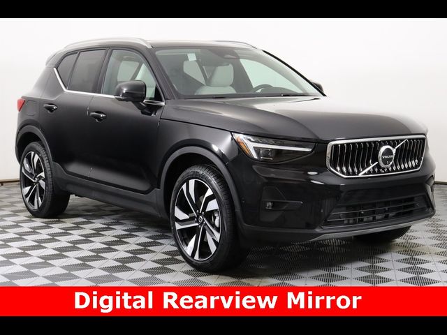 2025 Volvo XC40 Ultra Bright Theme