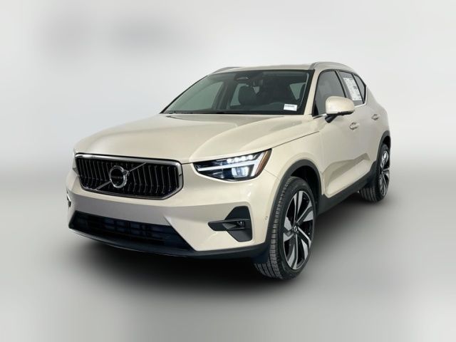 2025 Volvo XC40 Ultra Bright Theme