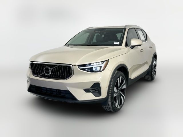 2025 Volvo XC40 Ultra Bright Theme