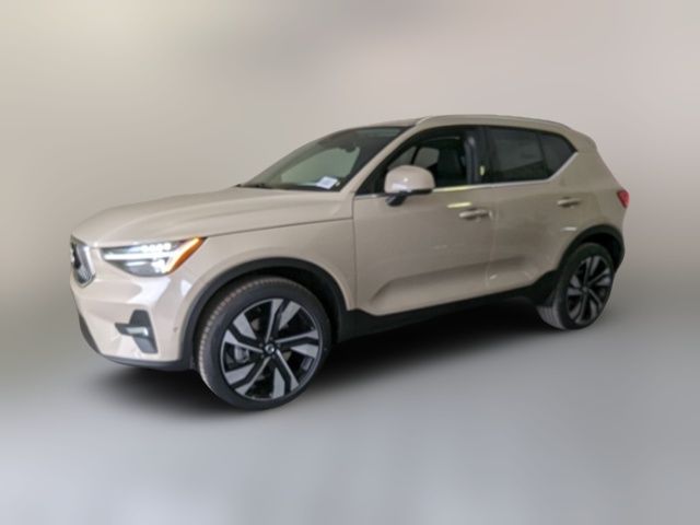 2025 Volvo XC40 Ultra Bright Theme