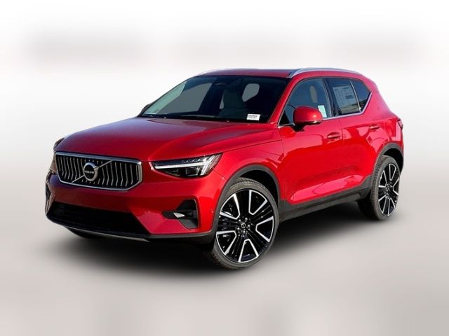 2025 Volvo XC40 Ultra Bright Theme