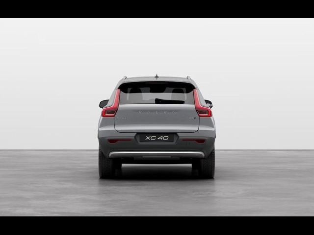 2025 Volvo XC40 Ultra Bright Theme