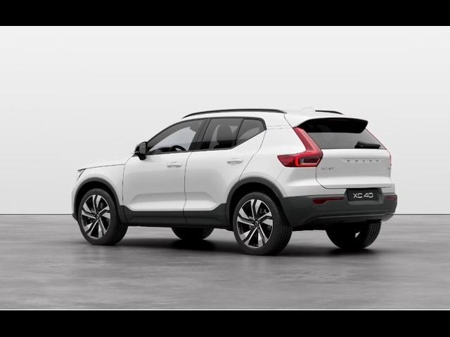 2025 Volvo XC40 Ultra Dark Theme