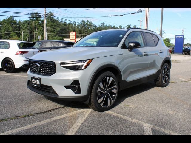 2025 Volvo XC40 Ultra Dark Theme