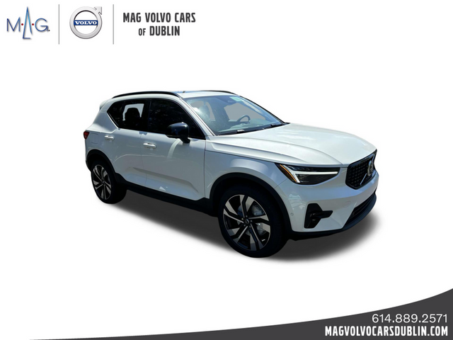 2025 Volvo XC40 Ultra Dark Theme