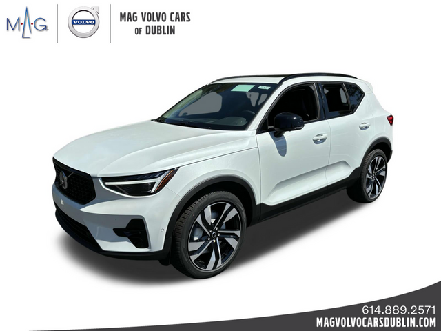 2025 Volvo XC40 Ultra Dark Theme