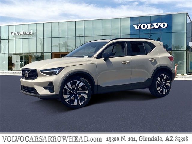 2025 Volvo XC40 Ultra Dark Theme