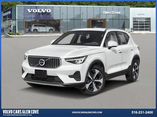 2025 Volvo XC40 Ultra Dark Theme