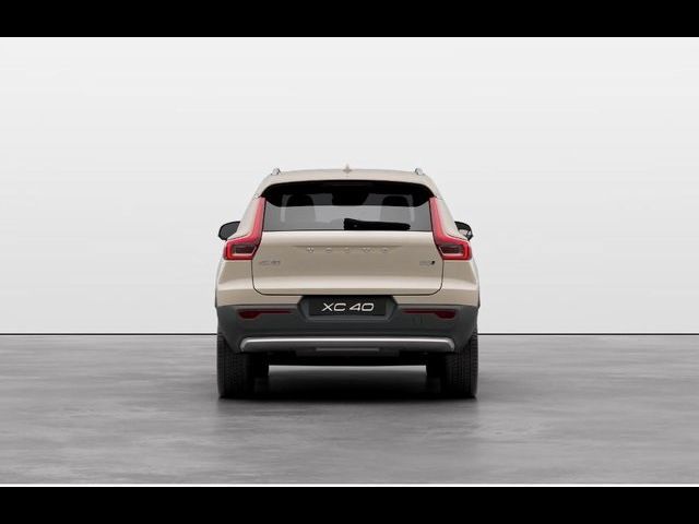 2025 Volvo XC40 Ultra Dark Theme