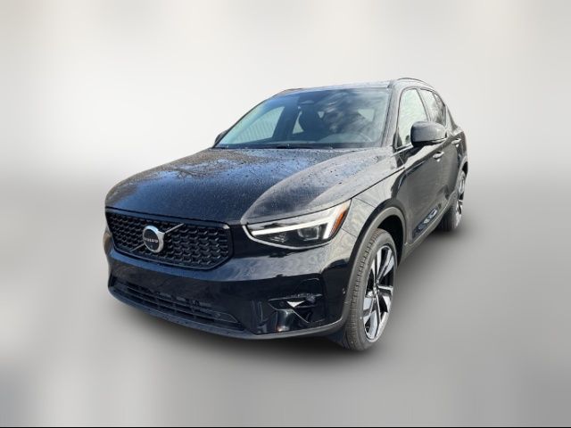 2025 Volvo XC40 Ultra Dark Theme