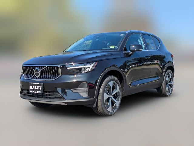 2025 Volvo XC40 Core Bright Theme