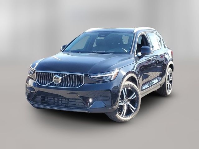 2025 Volvo XC40 Core Bright Theme