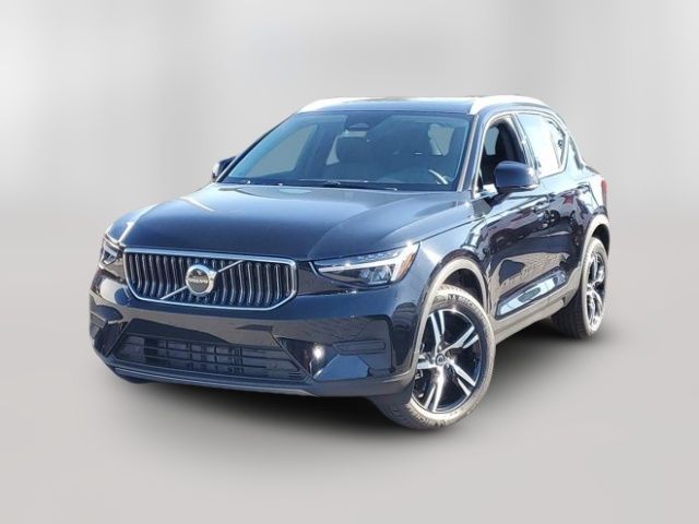 2025 Volvo XC40 Core Bright Theme