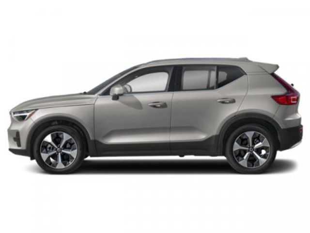 2025 Volvo XC40 Core Bright Theme