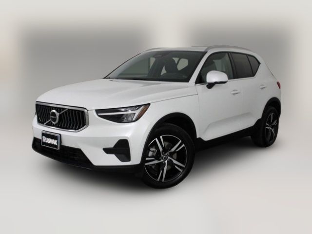 2025 Volvo XC40 Core Bright Theme