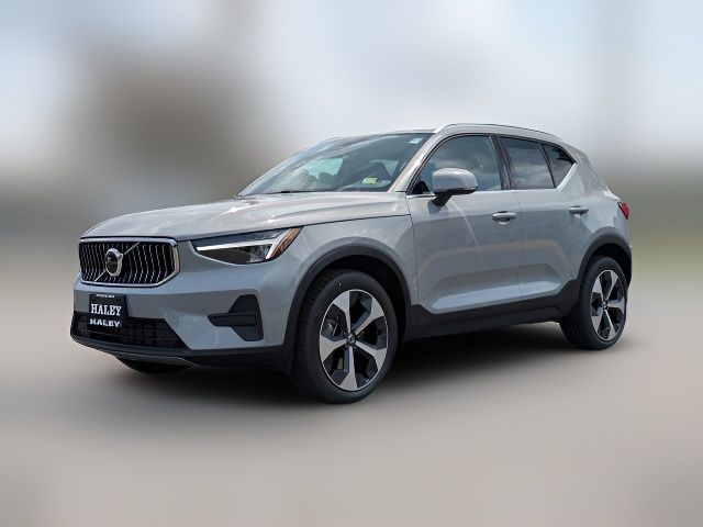 2025 Volvo XC40 Core Bright Theme