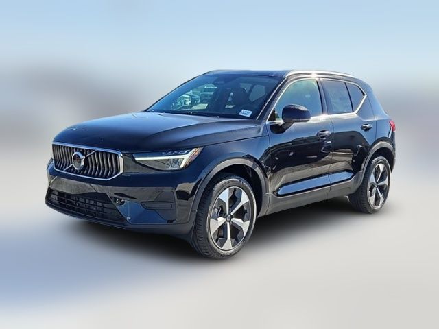 2025 Volvo XC40 Core Bright Theme