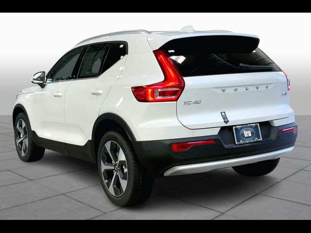 2025 Volvo XC40 Core Bright Theme