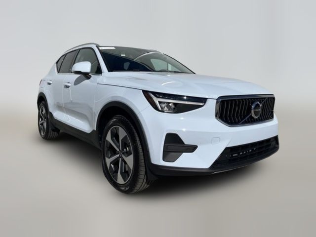 2025 Volvo XC40 Core Bright Theme