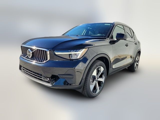 2025 Volvo XC40 Core Bright Theme