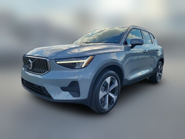 2025 Volvo XC40 Core Bright Theme