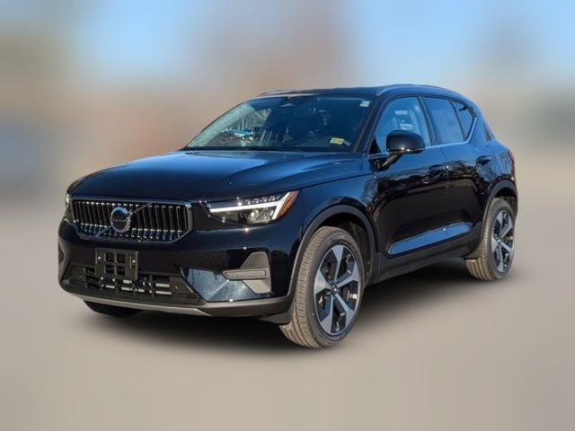 2025 Volvo XC40 Core Bright Theme