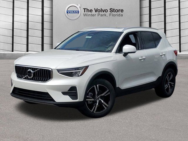 2025 Volvo XC40 Core Bright Theme