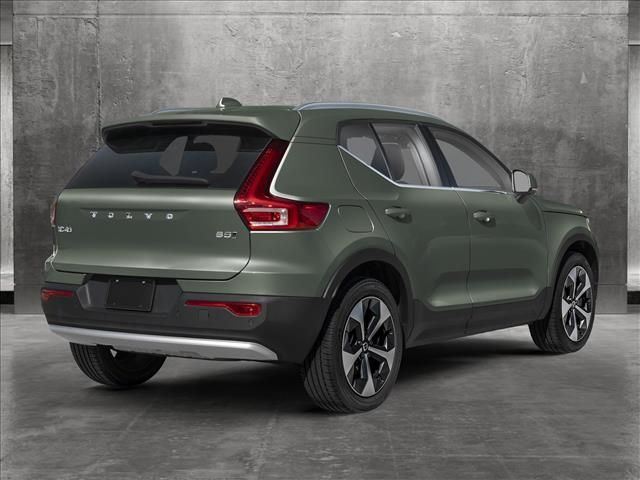 2025 Volvo XC40 Core Bright Theme