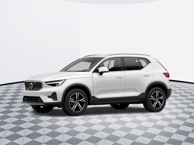 2025 Volvo XC40 Core Bright Theme