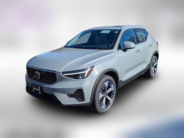 2025 Volvo XC40 Core Bright Theme